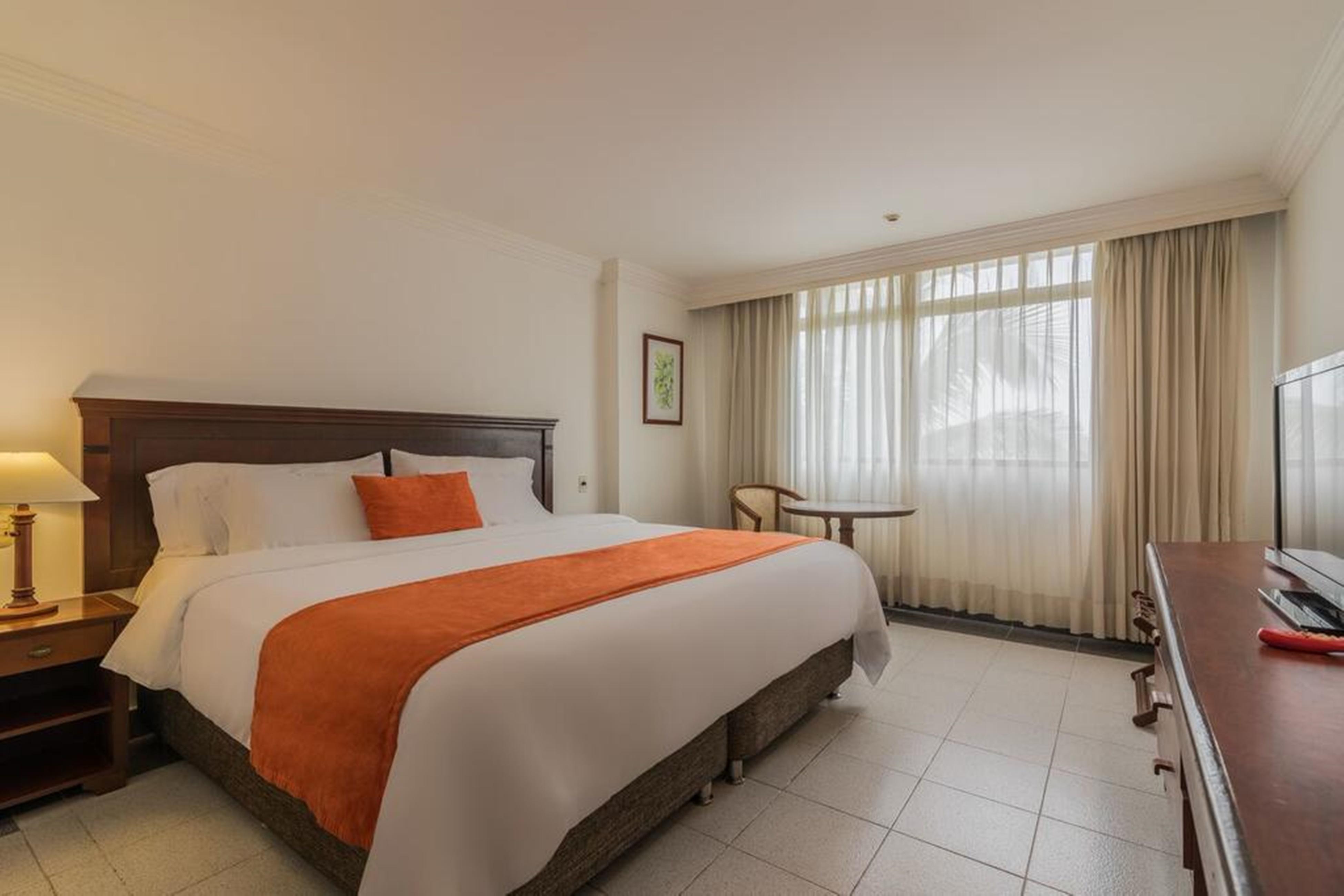 בארנקווילה Hotel Faranda Express Puerta Del Sol Barranquilla, A Member Of Radisson Individuals מראה חיצוני תמונה