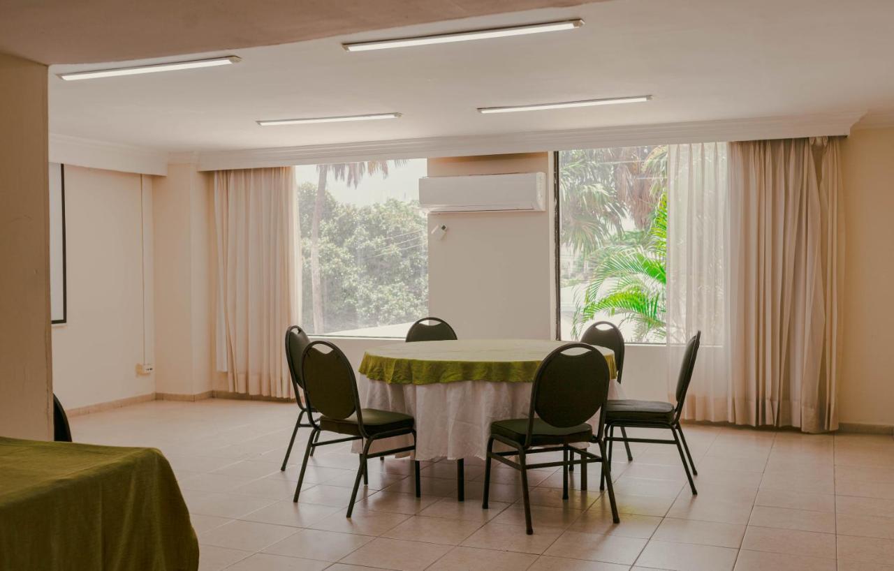 בארנקווילה Hotel Faranda Express Puerta Del Sol Barranquilla, A Member Of Radisson Individuals מראה חיצוני תמונה