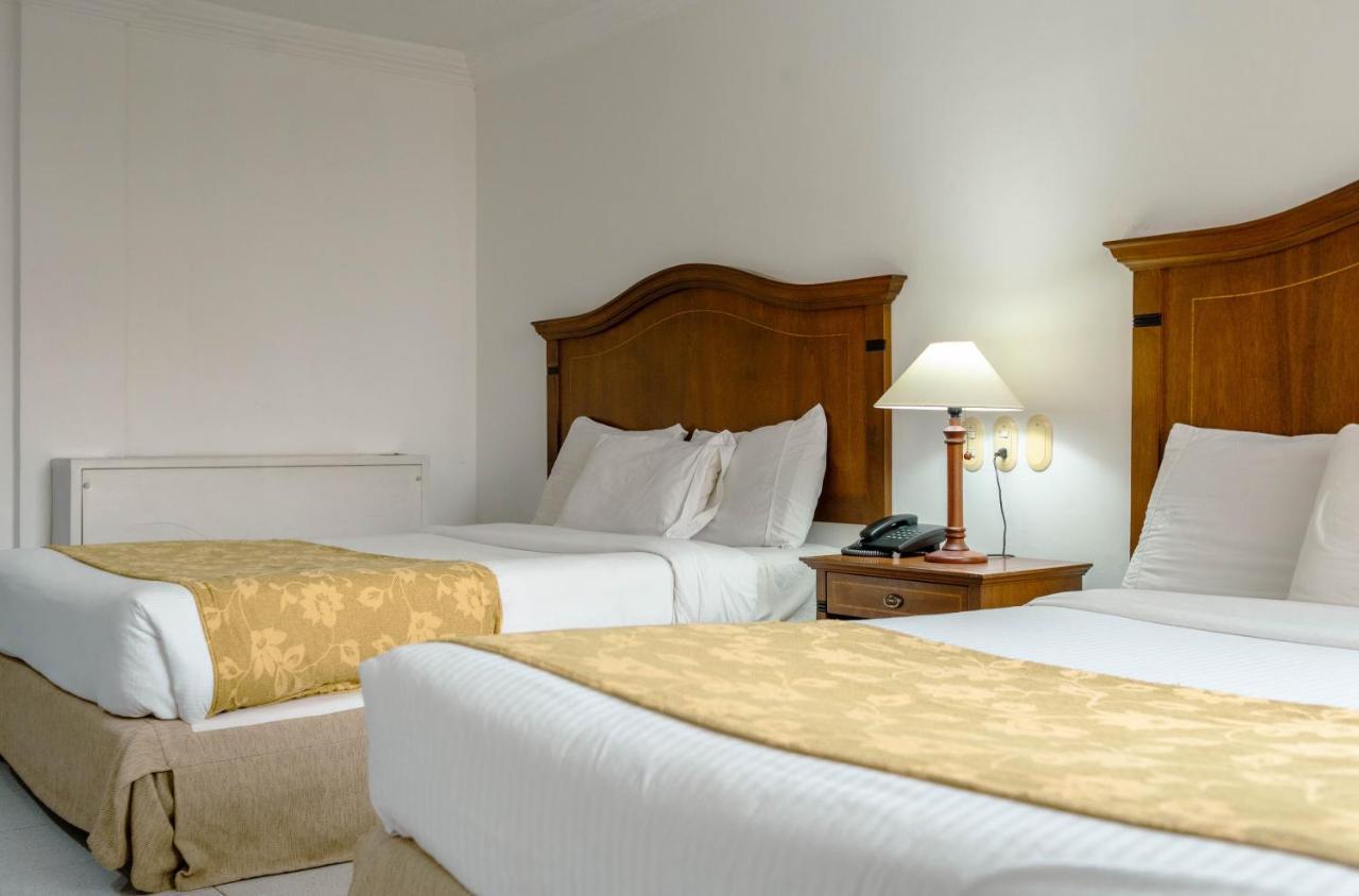 בארנקווילה Hotel Faranda Express Puerta Del Sol Barranquilla, A Member Of Radisson Individuals מראה חיצוני תמונה