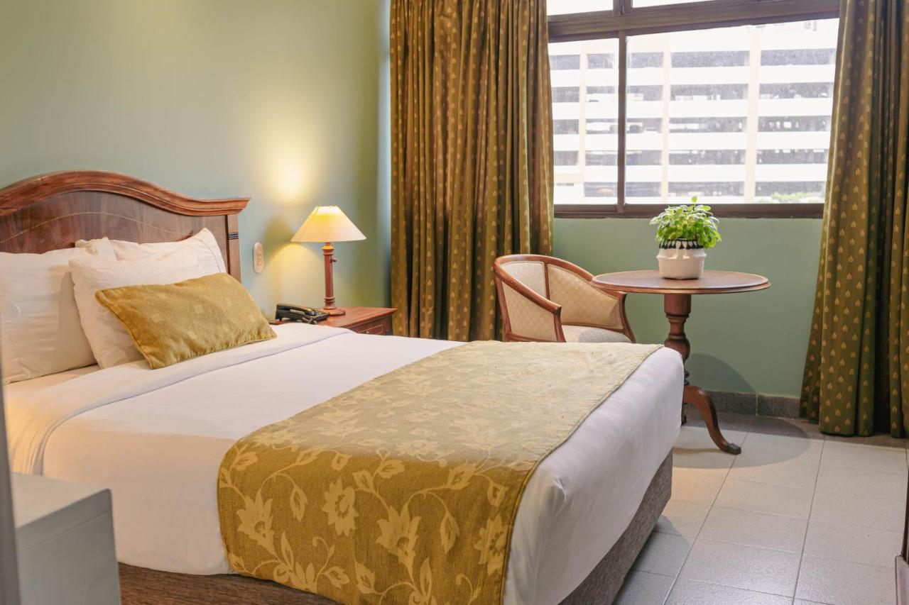 בארנקווילה Hotel Faranda Express Puerta Del Sol Barranquilla, A Member Of Radisson Individuals מראה חיצוני תמונה
