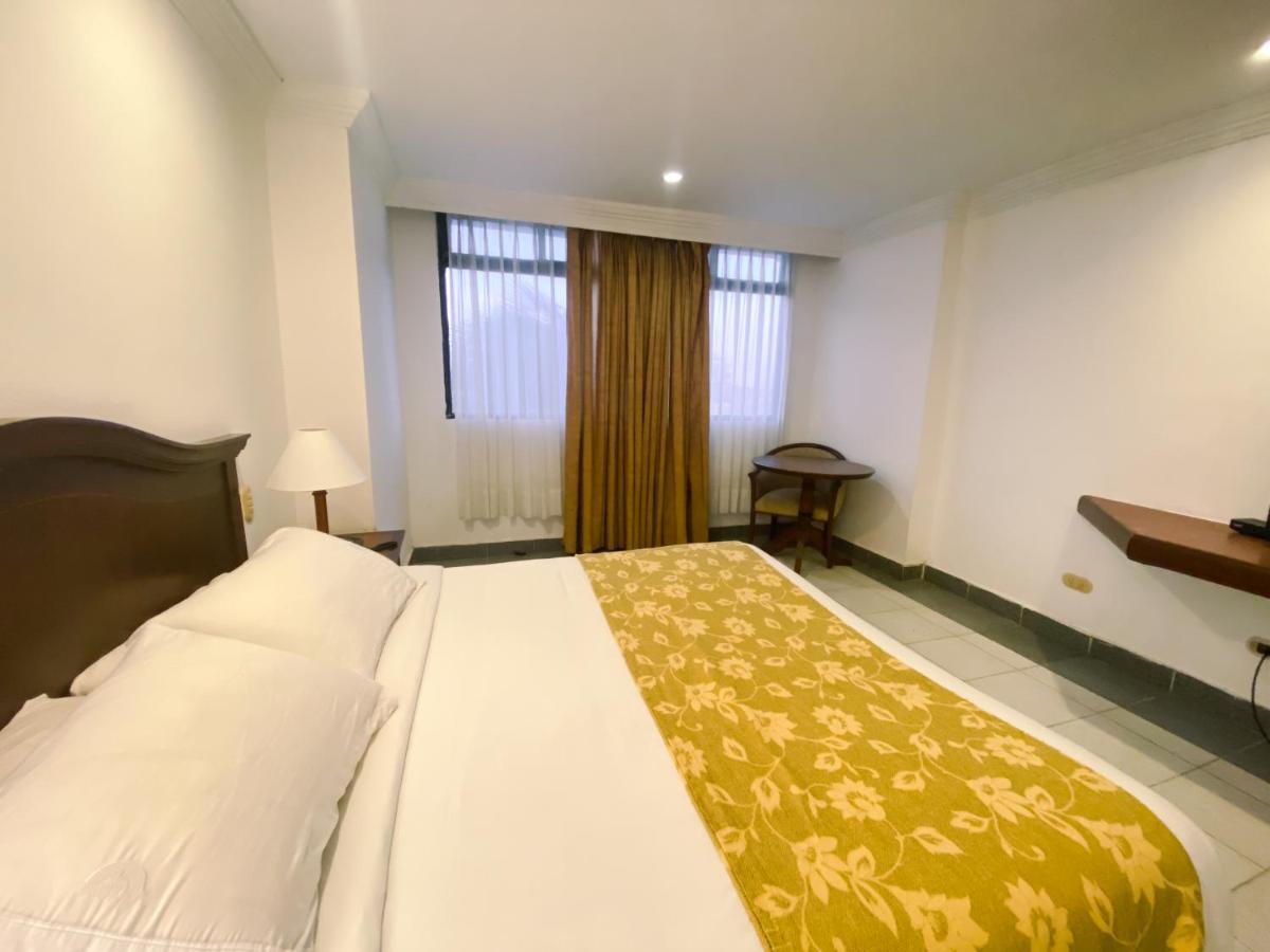 בארנקווילה Hotel Faranda Express Puerta Del Sol Barranquilla, A Member Of Radisson Individuals מראה חיצוני תמונה
