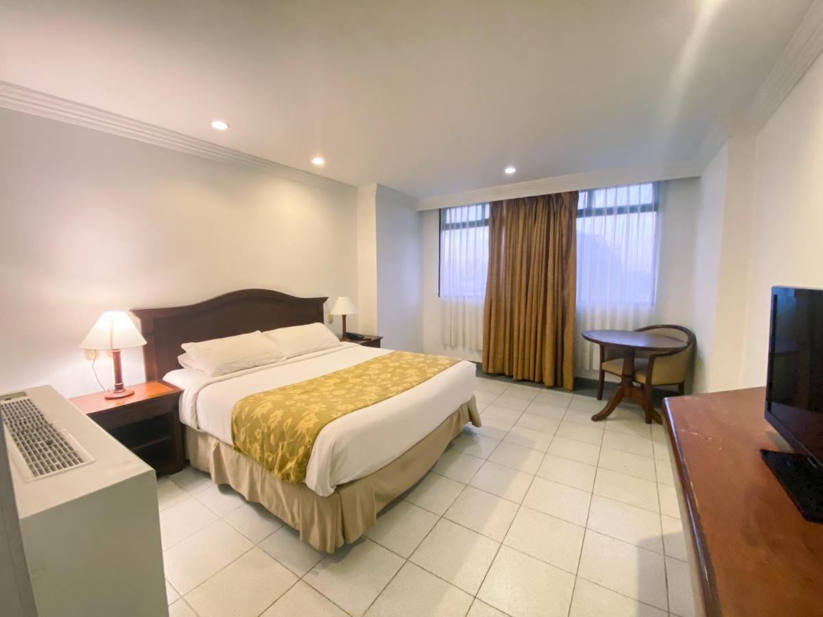 בארנקווילה Hotel Faranda Express Puerta Del Sol Barranquilla, A Member Of Radisson Individuals מראה חיצוני תמונה