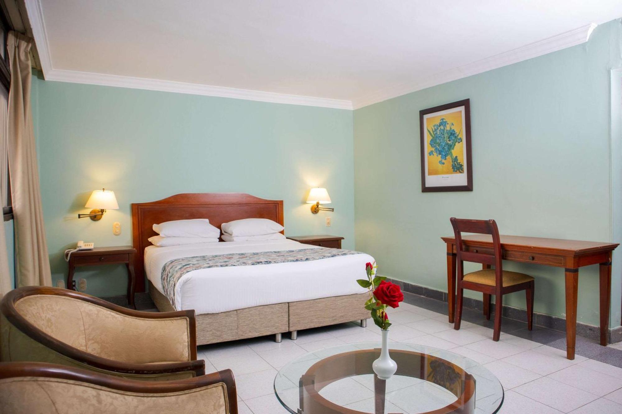 בארנקווילה Hotel Faranda Express Puerta Del Sol Barranquilla, A Member Of Radisson Individuals מראה חיצוני תמונה